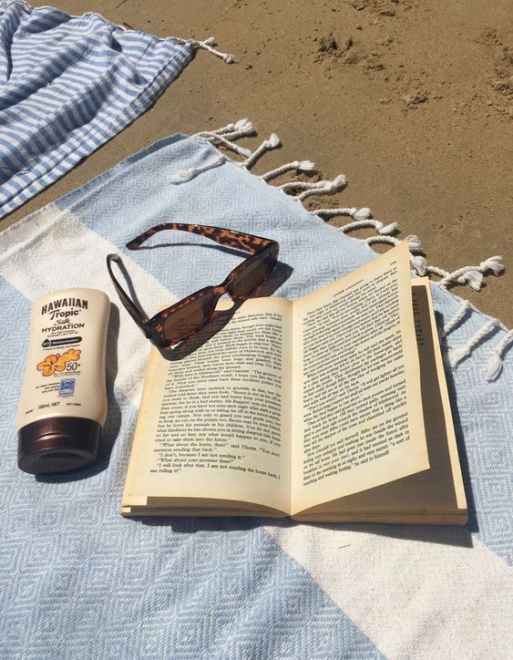 7 Summer Reads (Even If You Hate&nbsp;Reading)